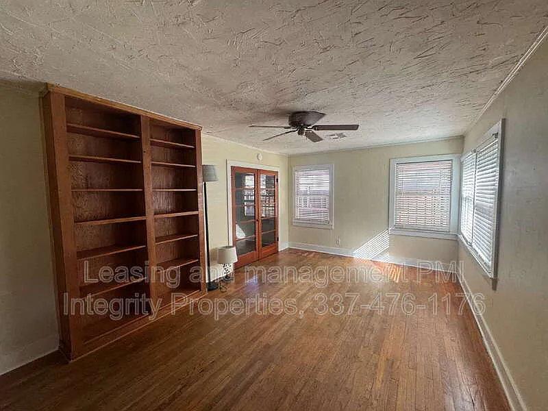 2 bed, 1.0 bath, 1300 sqft, $1,350 — Photo 4