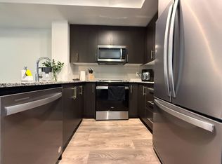 335 Wheat Boom Dr #215, Oakville, ON L6H7Y1