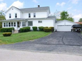 905 Lincoln St, Chenoa, IL 61726