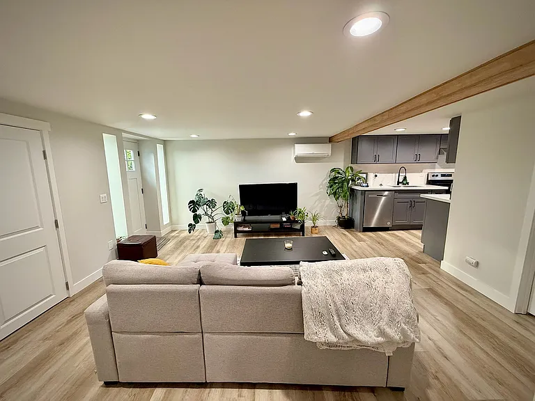 9746 Phinney Ave N #2 — Photo 2