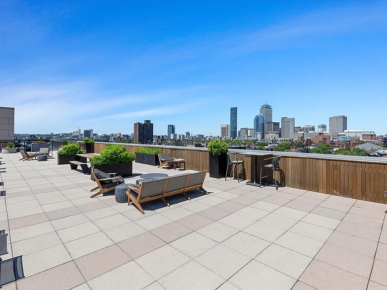 1313 Washington St #204 — Photo 18