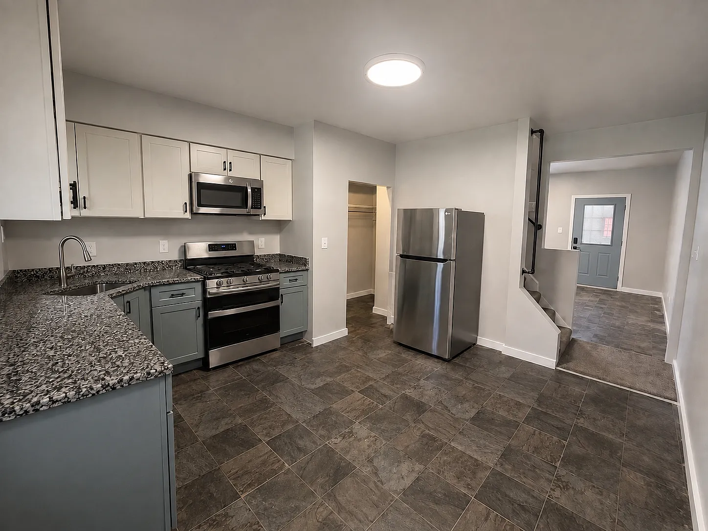 1 bed, 1025 sqft, $1,850 — Photo 3
