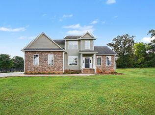 205 Chanticlear Ct, Gray Court, SC 29645