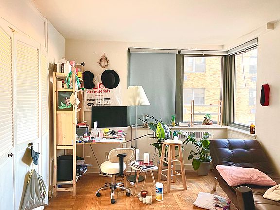 2nd image of 2601 Pennsylvania Ave APT 627