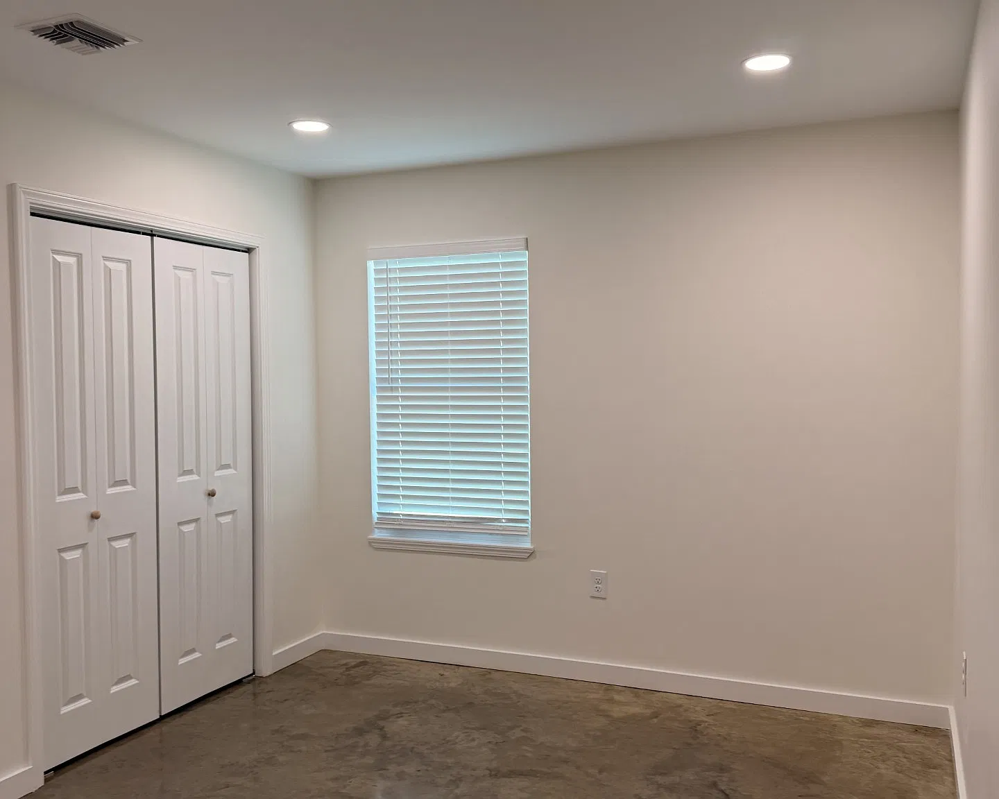 2 bed, 800 sqft, $1,350 — Photo 3