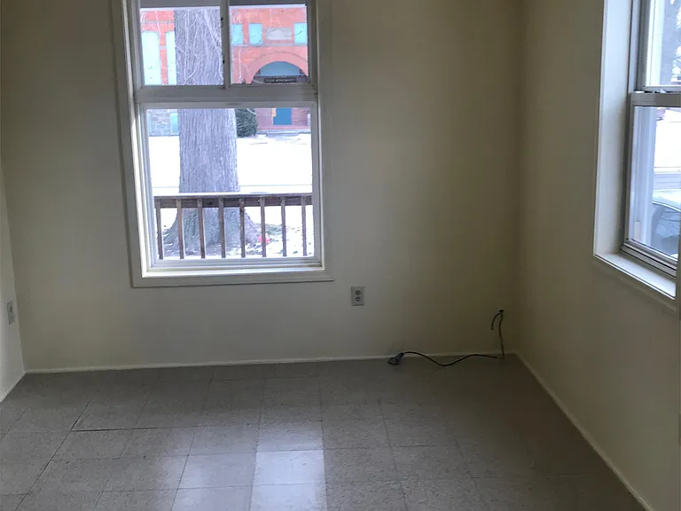 909 Stone St #1 — Photo 8