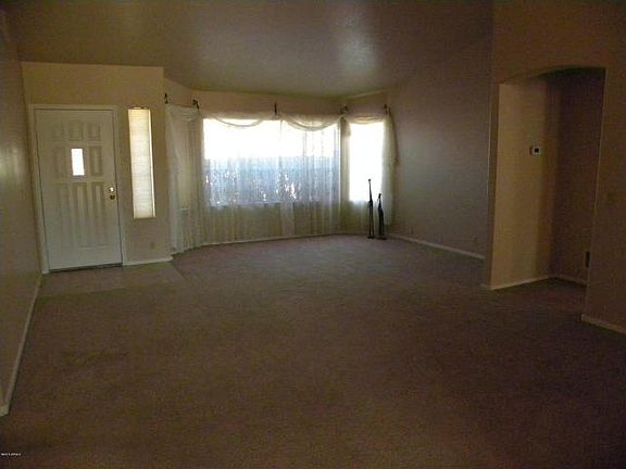 3rd image of 10959 W Yukon Dr