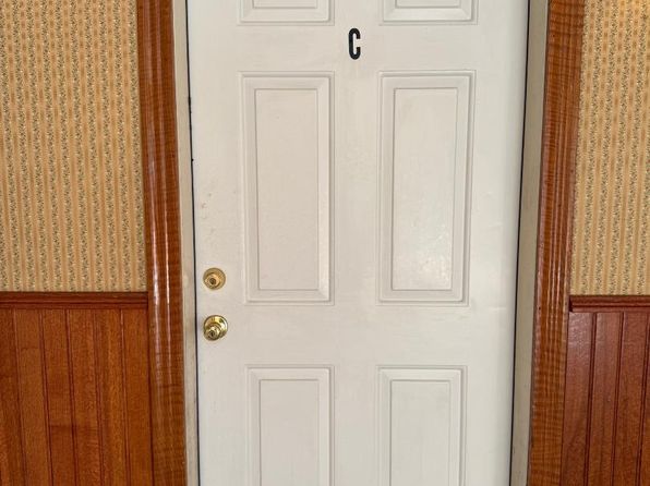 121 Hatchery Rd #C