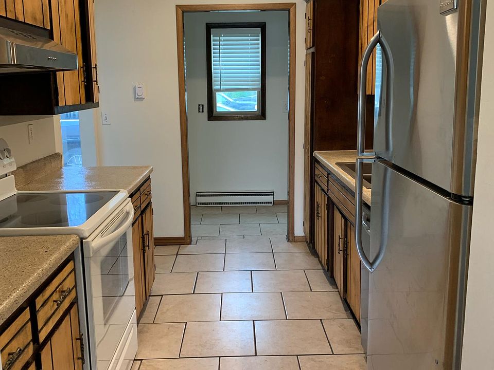 1st image of 1747 Oakdale Ave #1