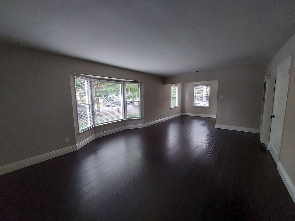 1st image of 2360 Cedar Ave APT A