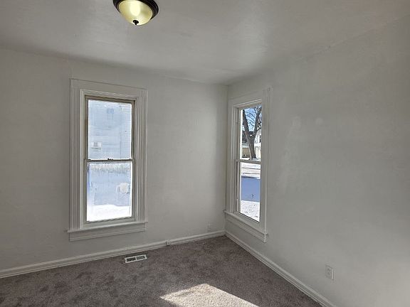 5th image of 425 Arden Pl Unit A