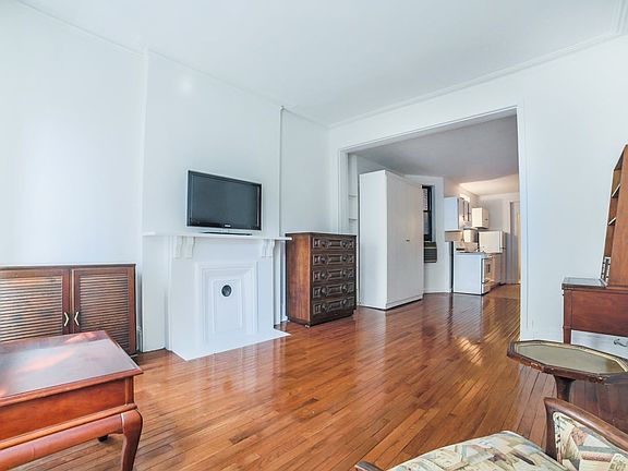 2nd image of 313 E 56th St APT 3A