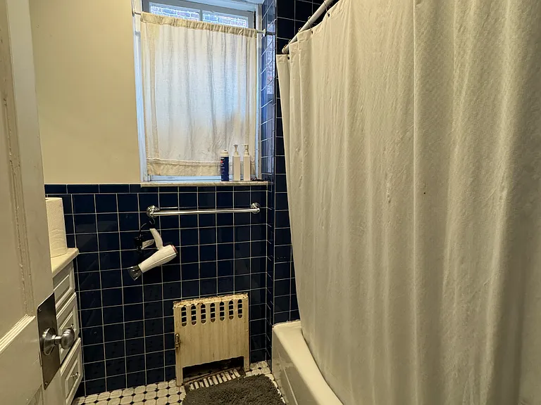 104 Strathmore Rd #2 — Photo 13