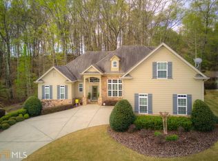 2410 Democracy Dr, Buford, GA 30519