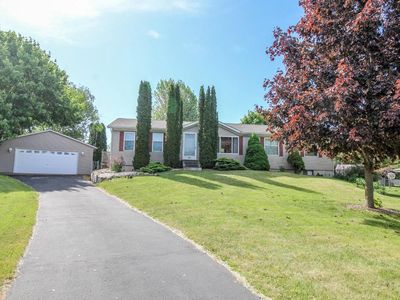 400 Oak Ridge Court, Fort Atkinson, WI, 53538