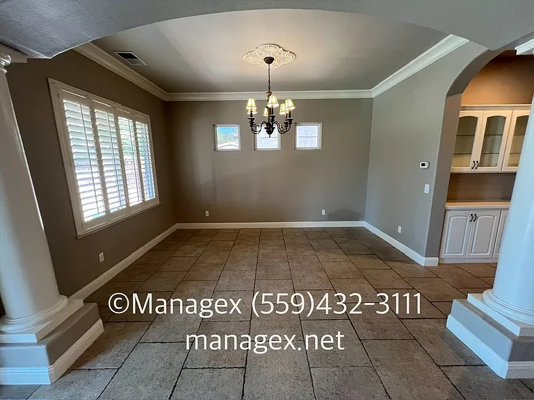 9708 N Willey Ct — Photo 7