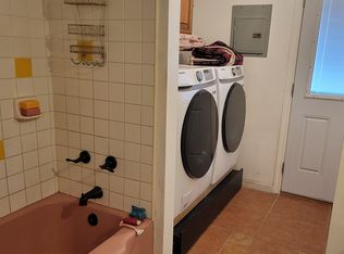 8433 Darby Ave #2, Northridge, CA 91325