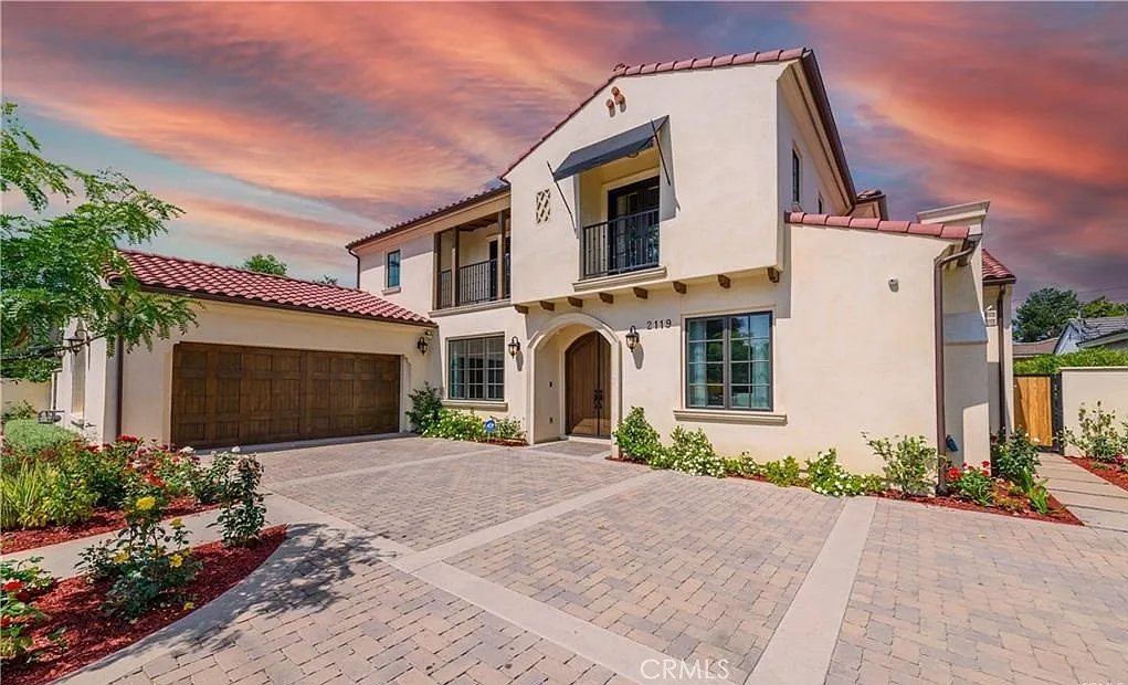 5 bed, 3821 sqft, $9,500 — Photo 1