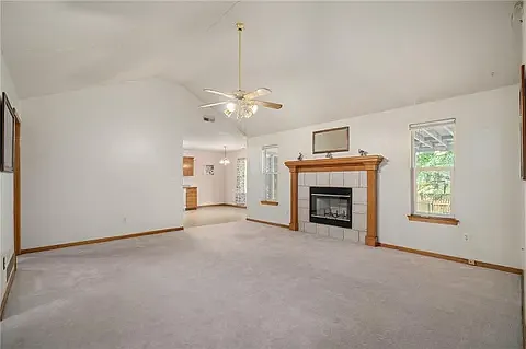 2305 Brett Dr — Photo 6