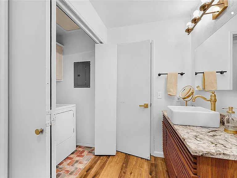 7 Cummings Ln — Photo 18