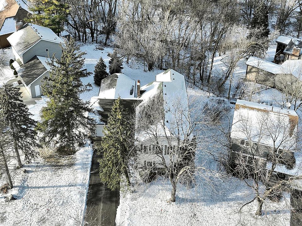 1st image of 3905 Balsam Ln N