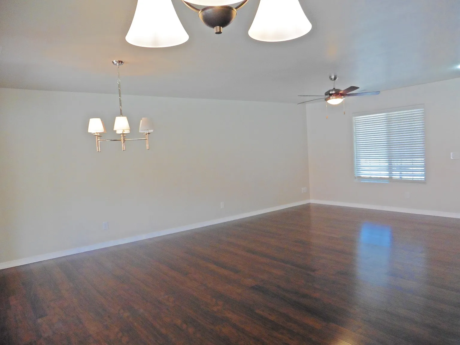 3 bed, 1676 sqft, $2,350 — Photo 3