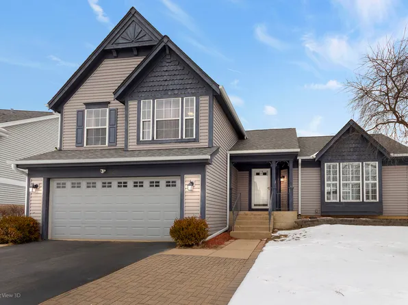 272 Village Ln, Bartlett, IL 60103