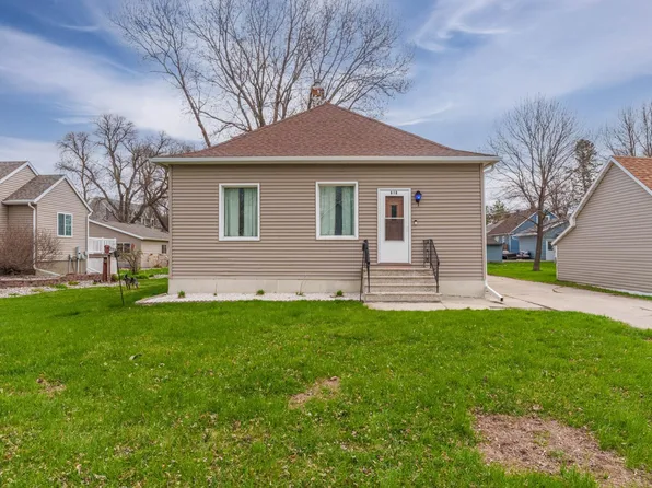 610 5th St, Hawley, MN 56549