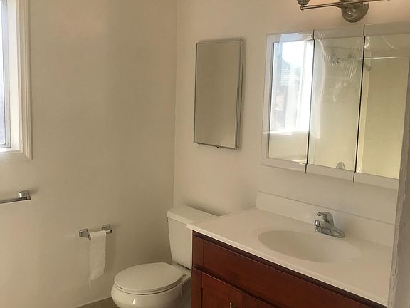5th image of 508 W 17th St