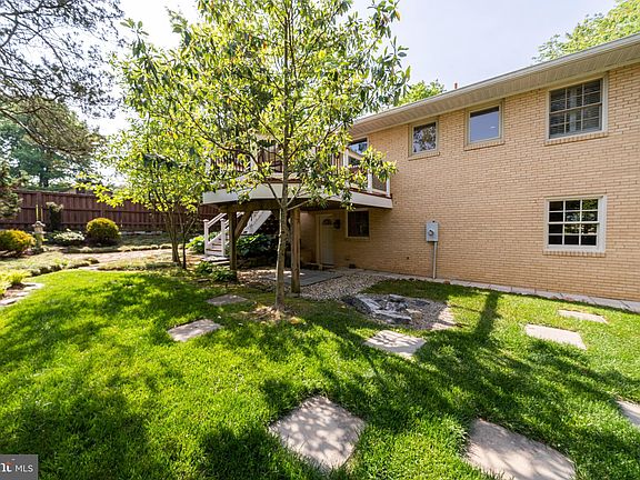 5th image of 6166 Mori St