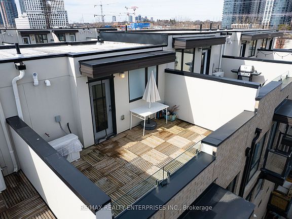 5th image of 32 Fieldway Rd #114