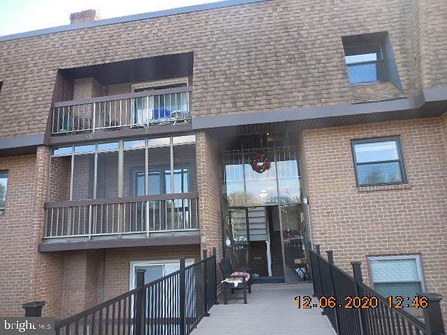 1st image of 5426 Valley Green Dr #40A5