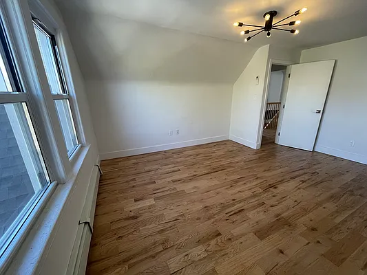 Rented by Compass | media 22