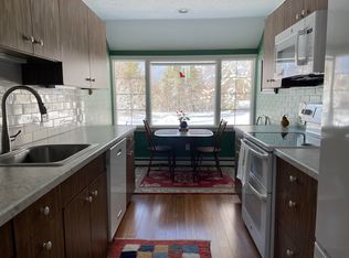 53 Hilltop Pl #53, New London, NH 03257