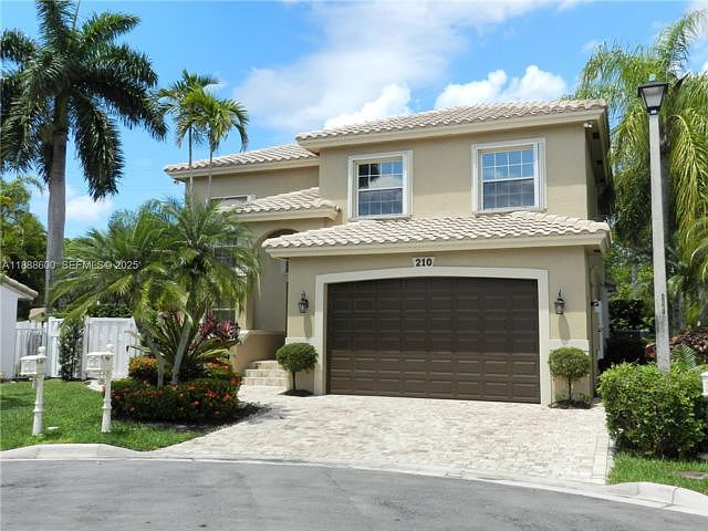 1st image of 210 La Costa Ct