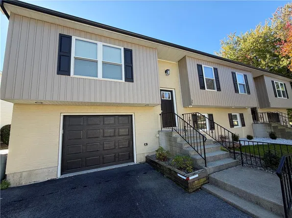 839 Catherine Dr, Coplay, PA 18037