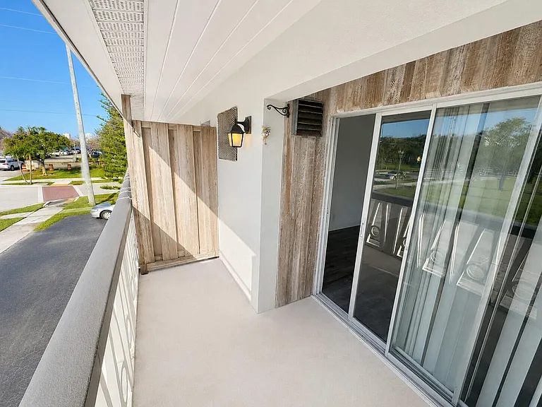 510 Lake Shore Dr #20 — Photo 8