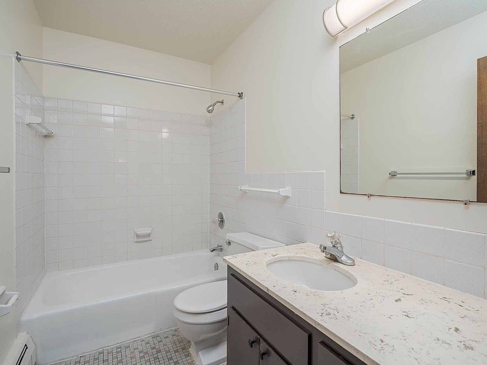 Cedar Crest Apartments, Bloomington, MN