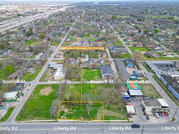 3rd image of 3205 Liberty Rd