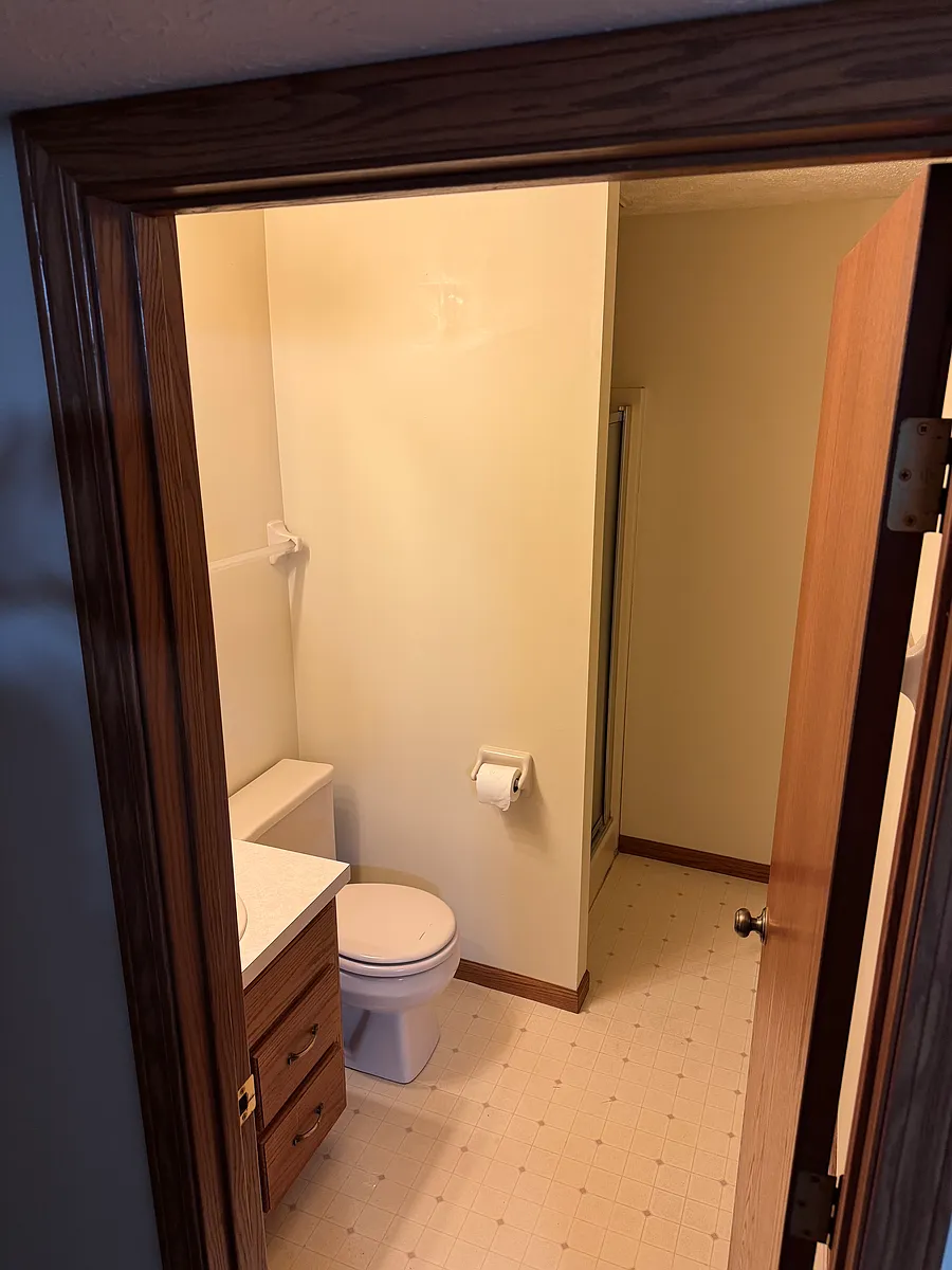 Building Photo - 1335 Frank Dr #1