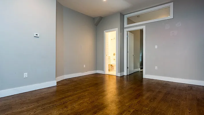 Rented by Nooklyn NYC LLC | media 3