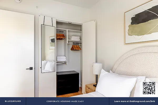 Rented by The Blueground | media 43