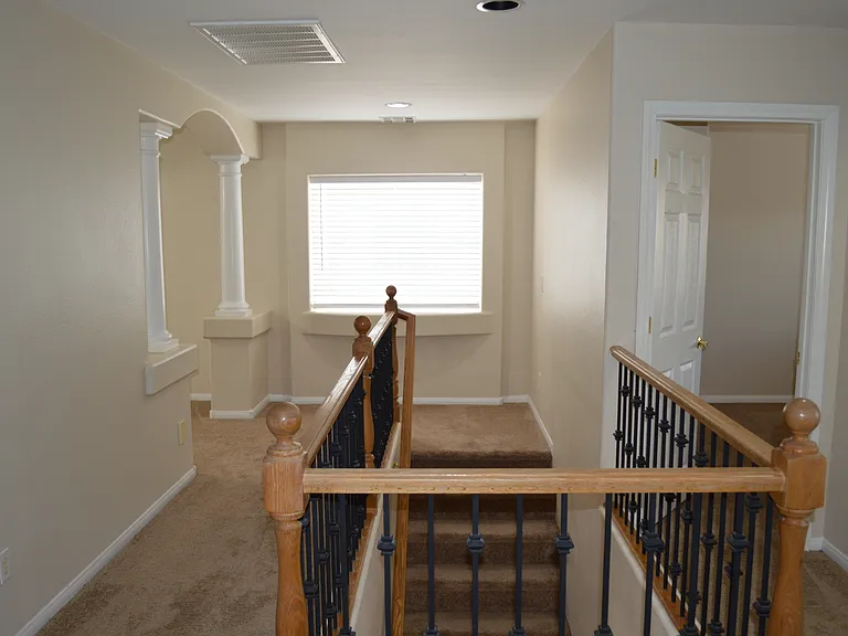 914 Socorro Song Ln — Photo 14