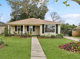 8516 Livingston Ave, Chalmette, LA 70043
