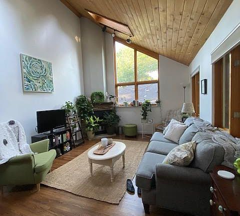 Living room.