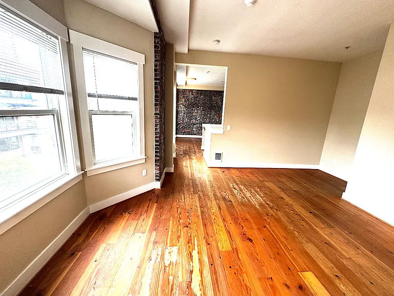 2021 SW Morrison St — Photo 10