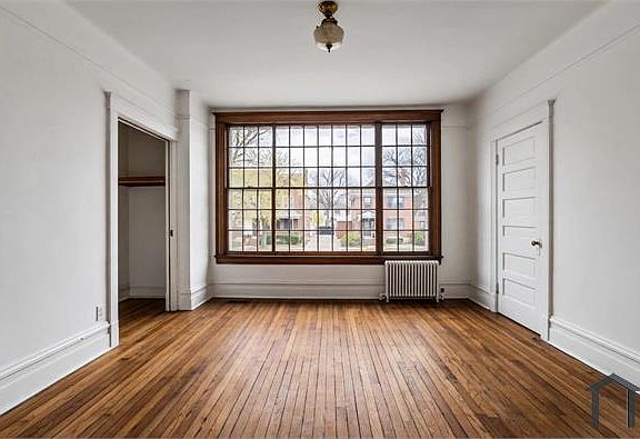 2nd image of 13217 S Rhodes Ave