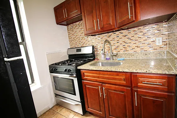 Rented by Highline Residential | media 18