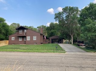 103 River Rd, Pierre, SD 57501