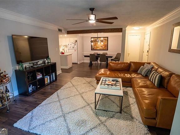 4th image of 5151 Roswell Rd Unit 7
